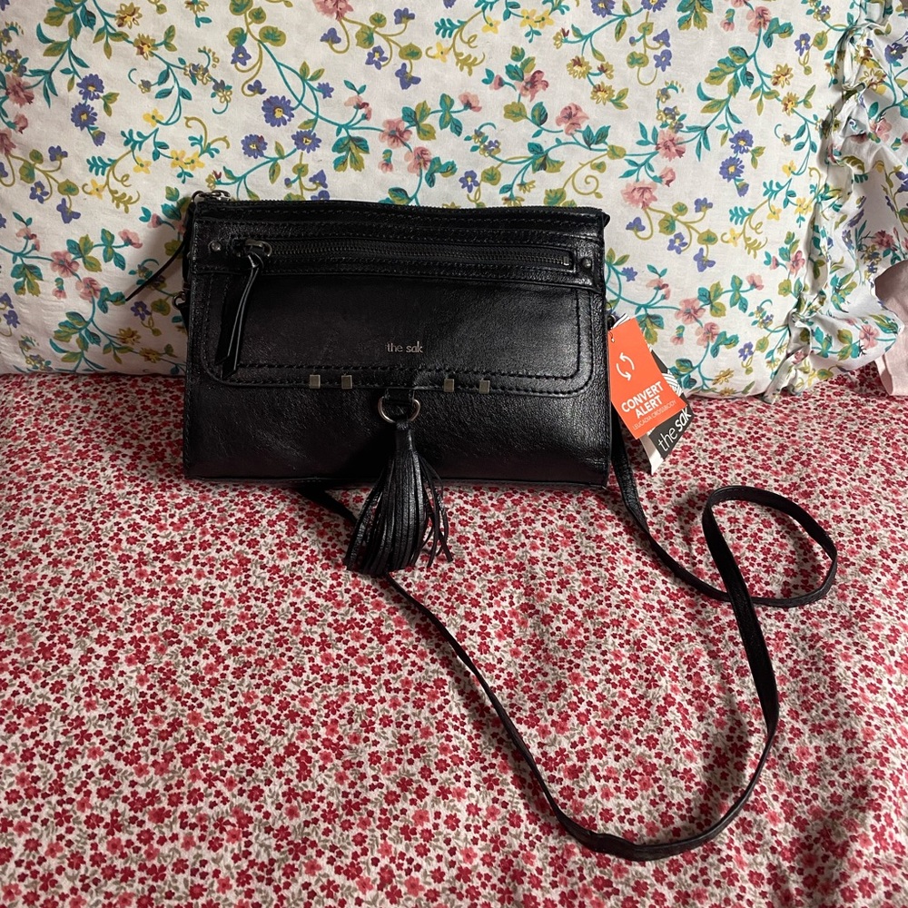 The Sak crossbody ! Leather with fringe detail.